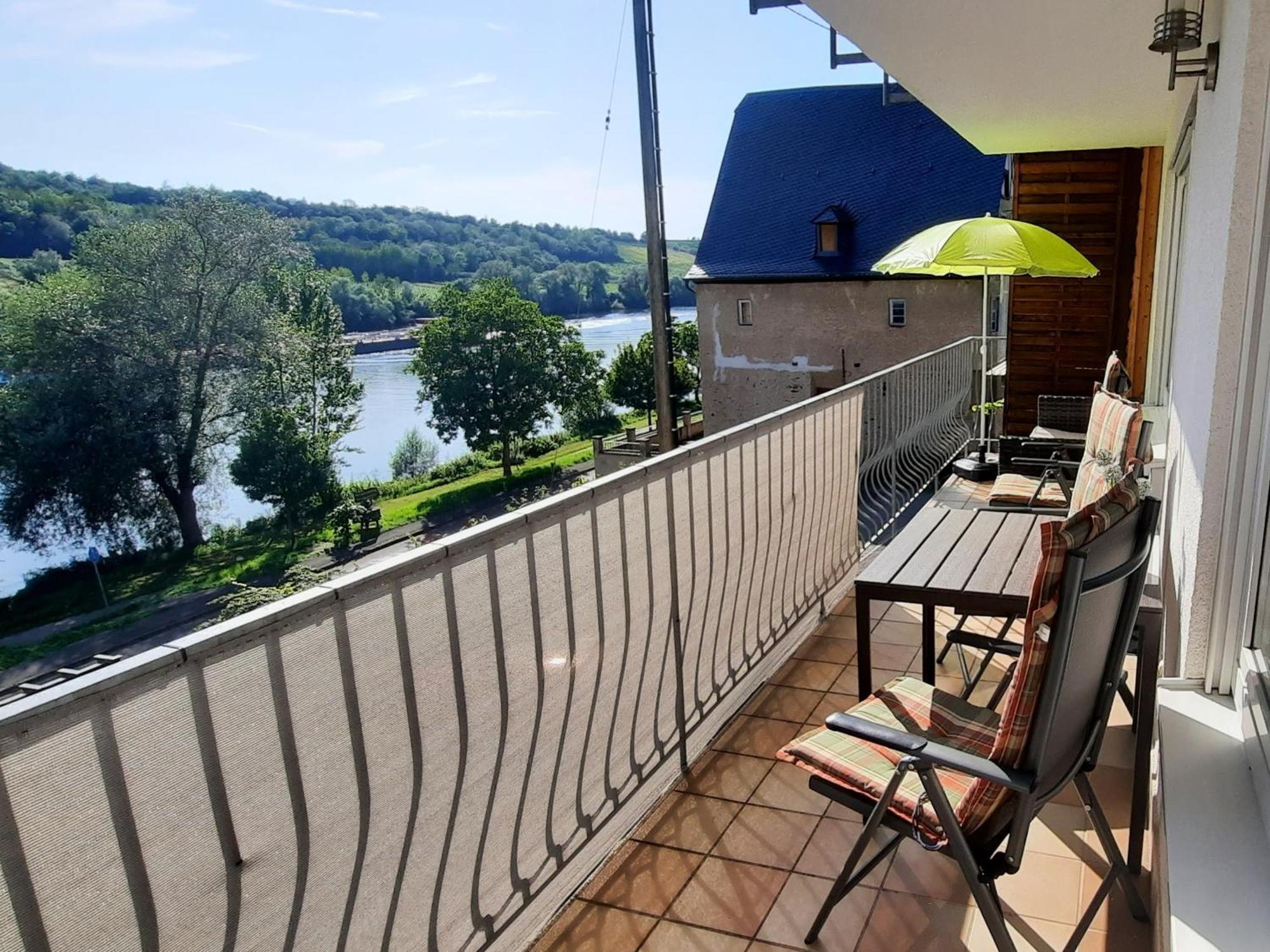 Apartments In Spay Bigone Zell-Merl Mosel Exterior foto